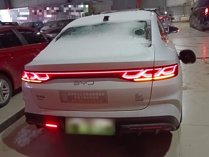 Фото 6 - BYD Qin L