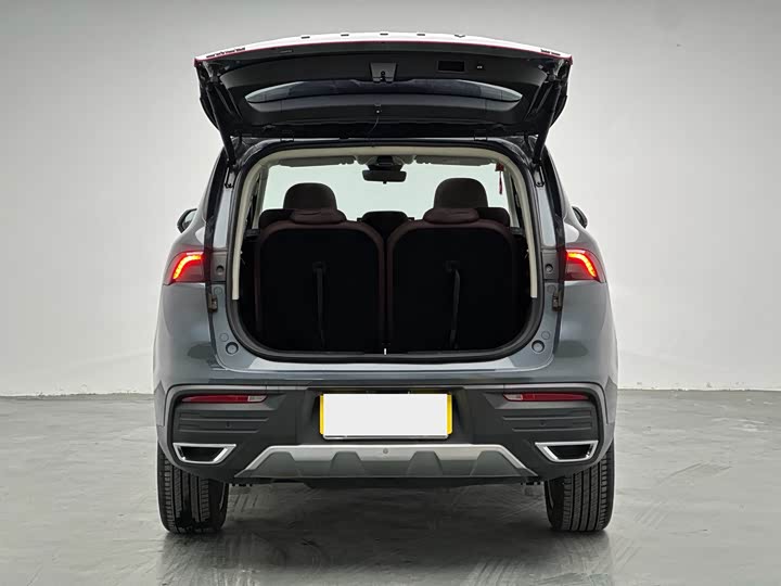 Фото 9 - Geely Okavango