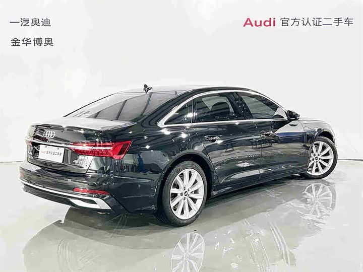 Фото 4 - Audi A6L