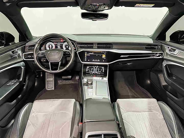 Фото 9 - Audi A6L