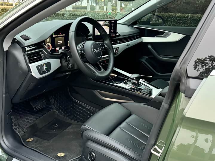 Фото 5 - Audi A5