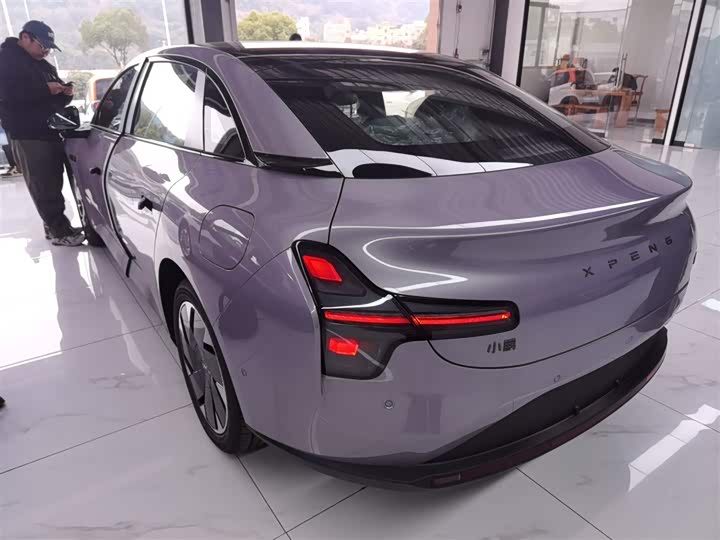 Фото 5 - XPeng Mona M03