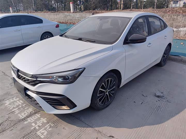 Фото 1 - Roewe i5