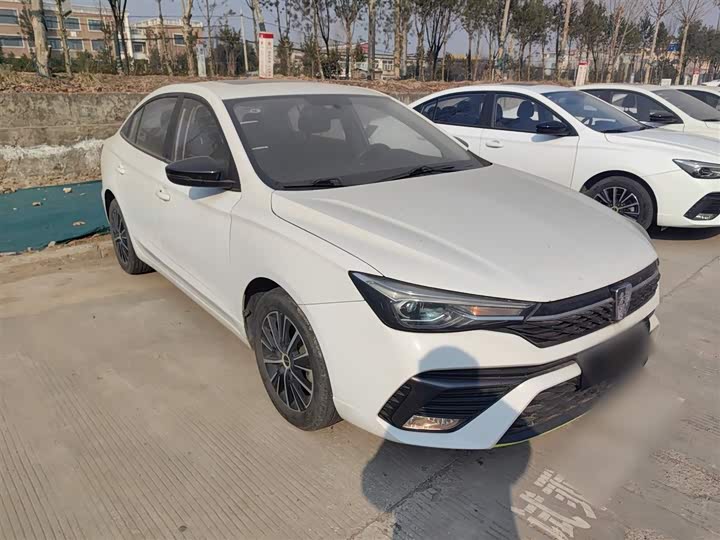 Фото 4 - Roewe i5