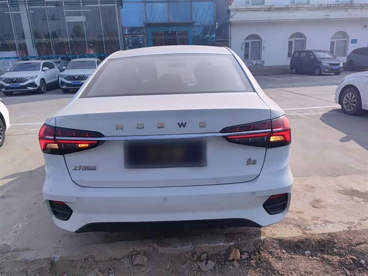 Фото 6 - Roewe i5