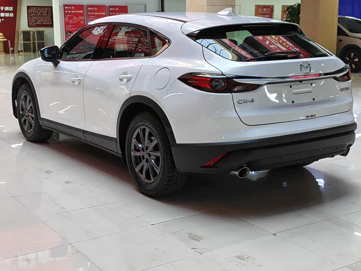 Фото 9 - Mazda CX-4