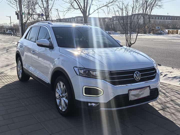Фото 2 - Volkswagen T-Roc
