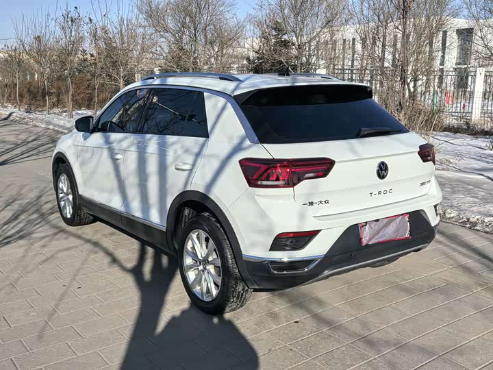 Фото 6 - Volkswagen T-Roc