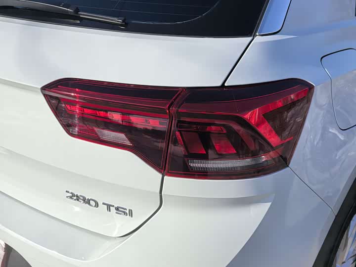 Фото 8 - Volkswagen T-Roc