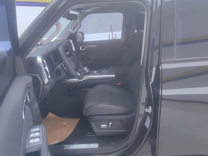 Фото 9 - Jetour T2