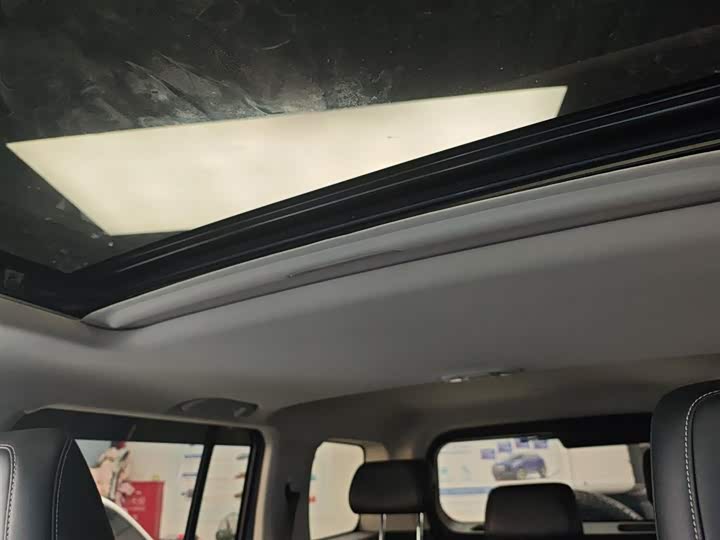 Фото 8 - Tank 300