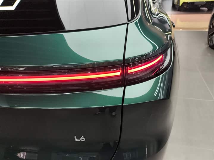 Фото 8 - LiXiang L6