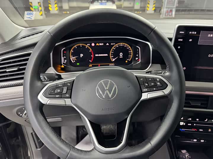 Фото 8 - Volkswagen Tayron