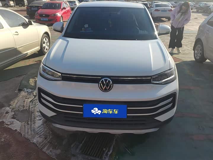 Фото 2 - Volkswagen Tharu