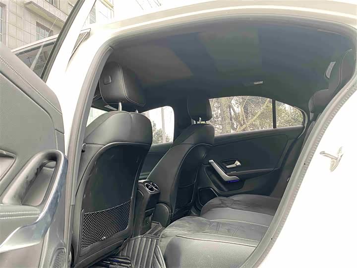 Фото 7 - Mercedes-Benz A-Class