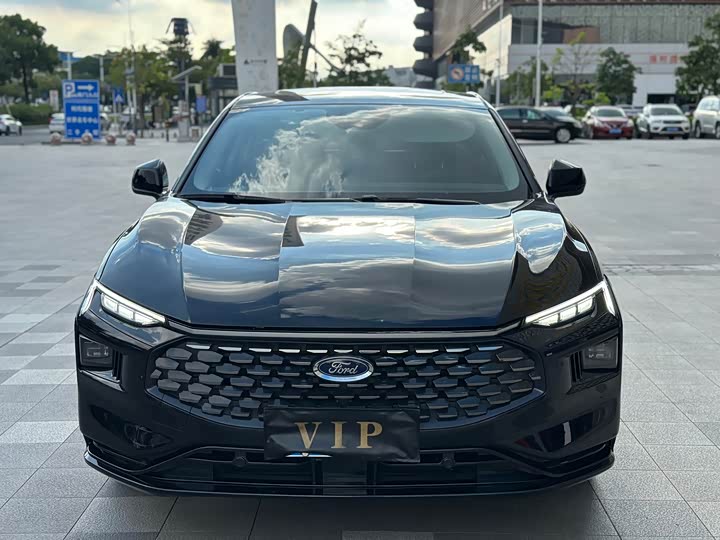 Фото 2 - Ford Mondeo