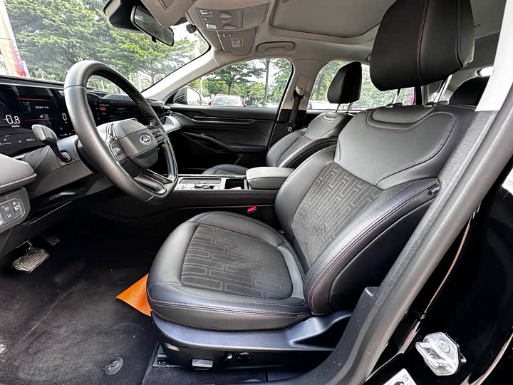 Фото 4 - Ford Mondeo