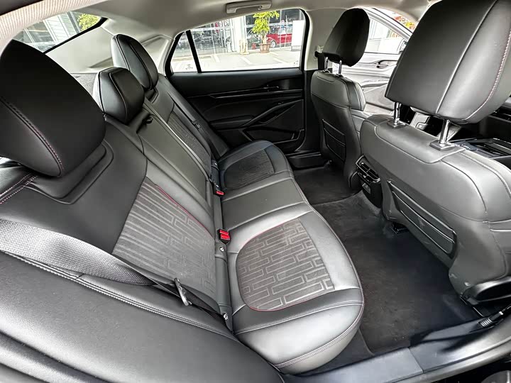 Фото 8 - Ford Mondeo