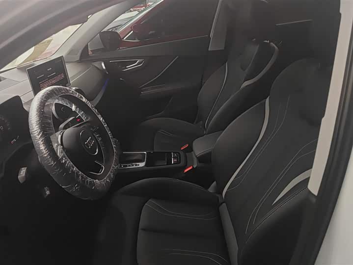 Фото 9 - Audi Q2L