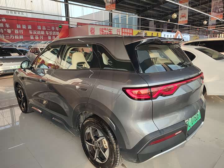 Фото 7 - BYD Yuan Up