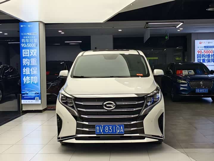 Фото 2 - GAC Trumpchi M8