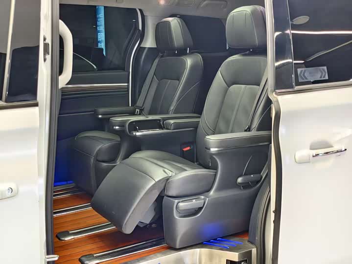 Фото 6 - GAC Trumpchi M8