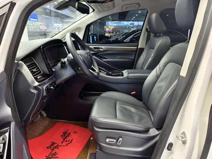 Фото 9 - GAC Trumpchi M8