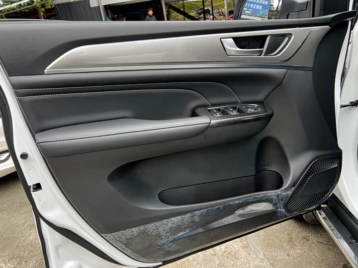 Фото 7 - Haval M6