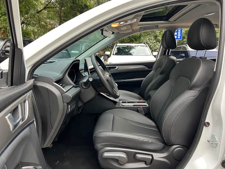 Фото 8 - Haval M6