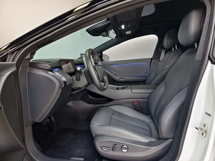 Фото 6 - XPeng F57