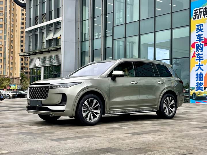 Фото 1 - LiXiang One