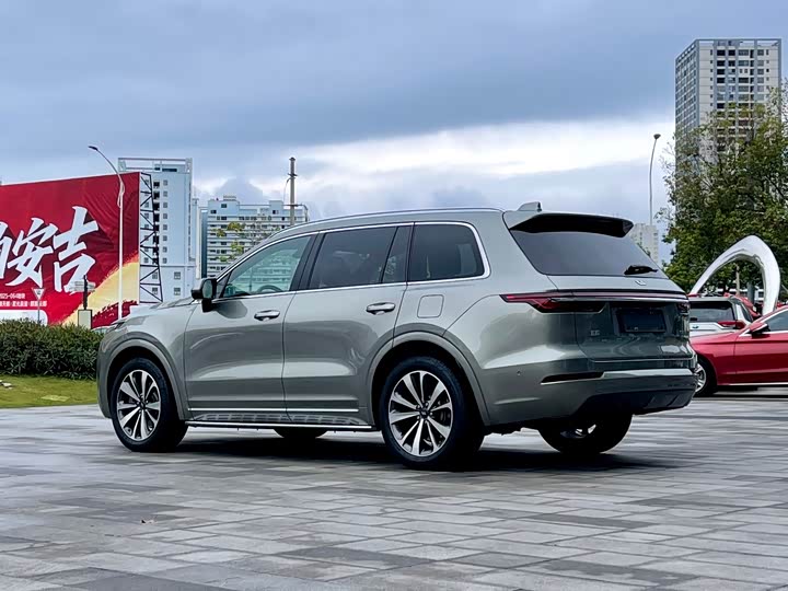 Фото 5 - LiXiang One