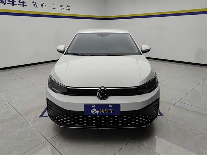 Фото 2 - Volkswagen Lavida