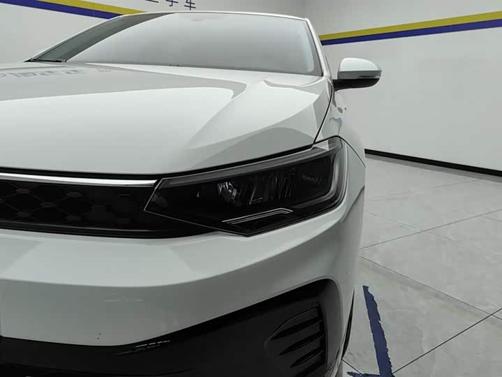 Фото 5 - Volkswagen Lavida