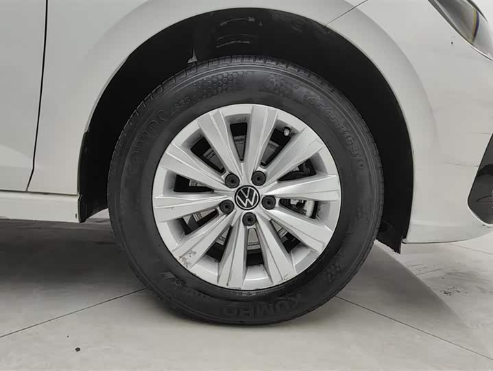 Фото 6 - Volkswagen Lavida