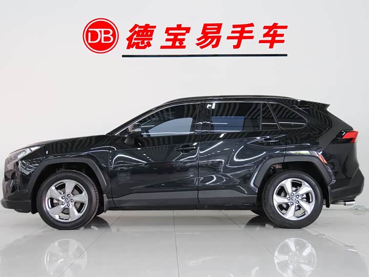 Фото 2 - Toyota RAV4