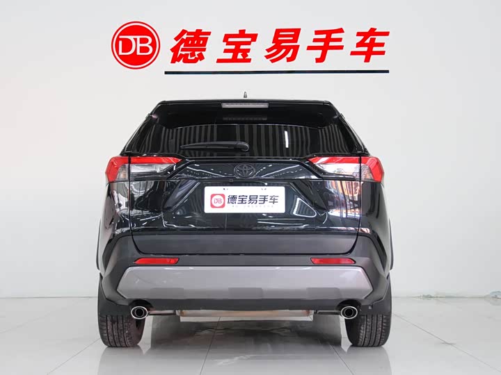 Фото 5 - Toyota RAV4