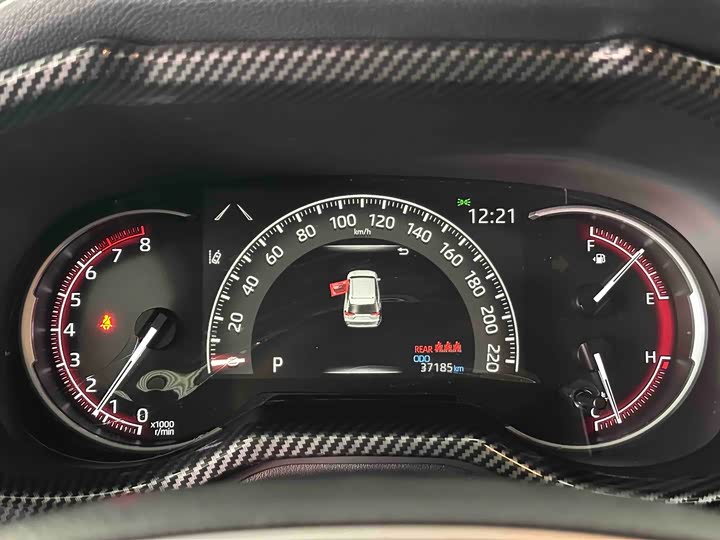 Фото 9 - Toyota RAV4