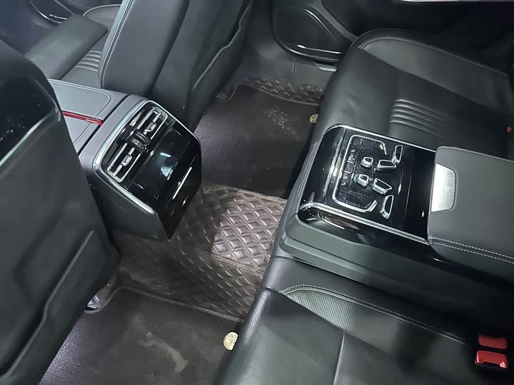 Фото 6 - Hongqi H9