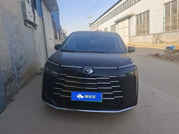 Фото 2 - GAC Trumpchi E8
