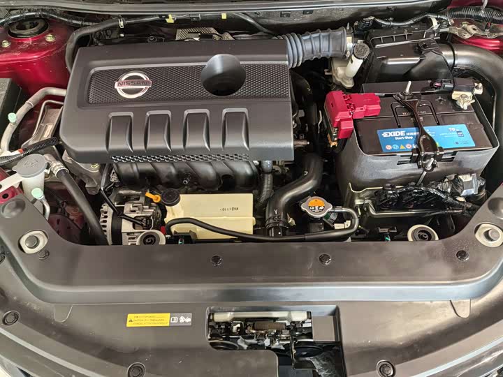 Фото 5 - Nissan Tiida