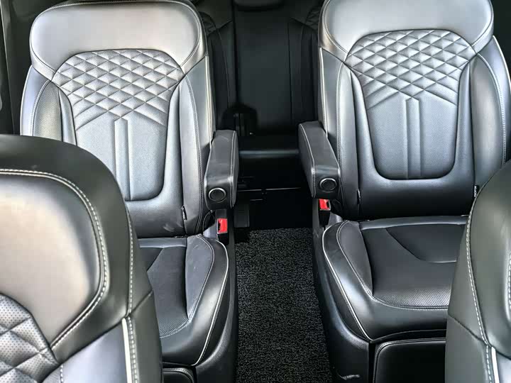 Фото 8 - Hyundai Custo