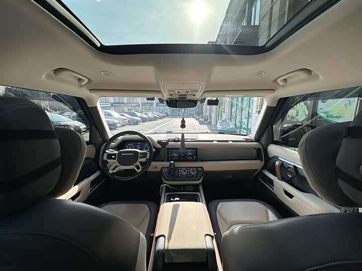 Фото 7 - Land Rover Defender