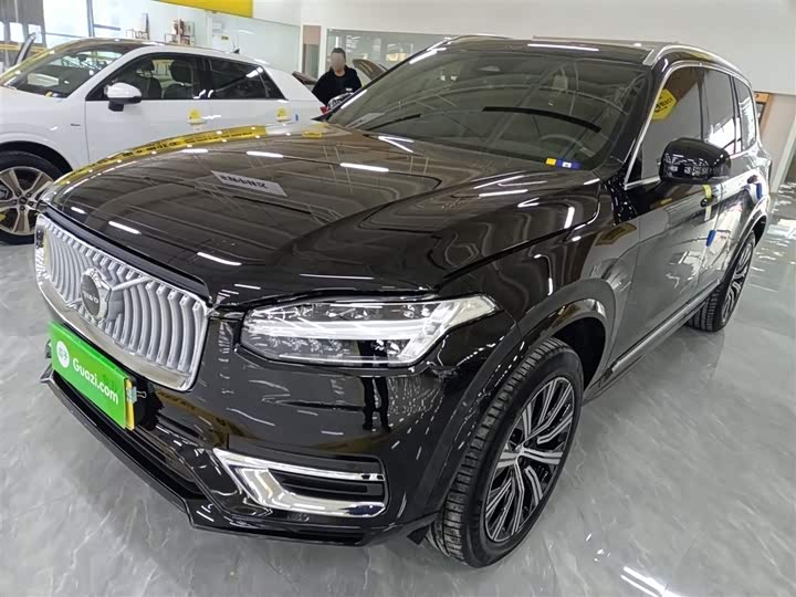 Фото 2 - Volvo XC90