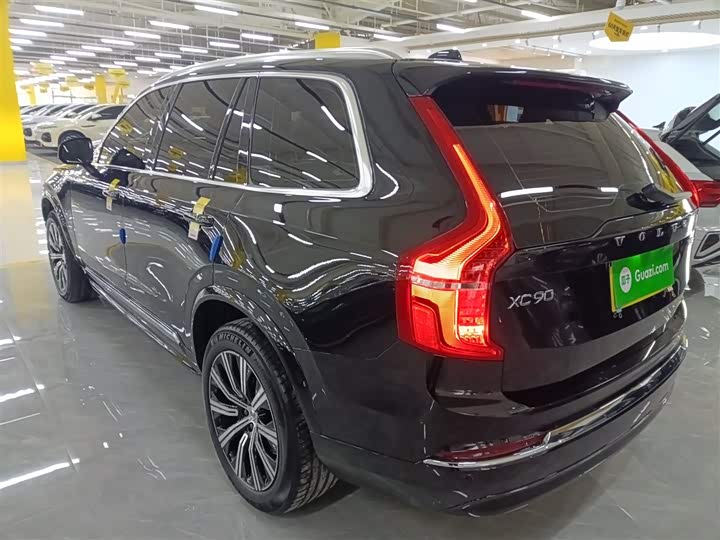 Фото 5 - Volvo XC90