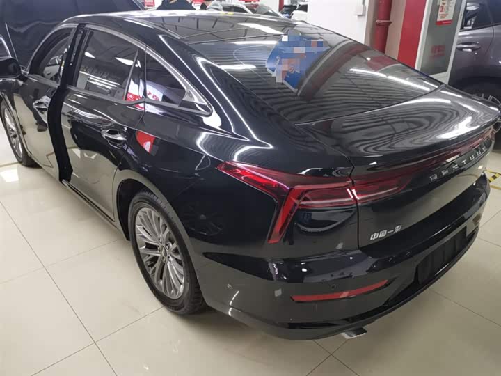 Фото 5 - Bestune B70