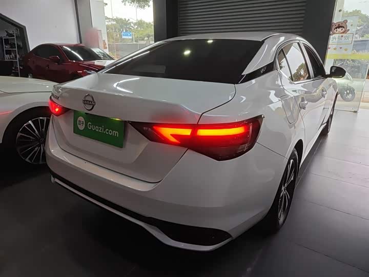 Фото 7 - Nissan Sylphy