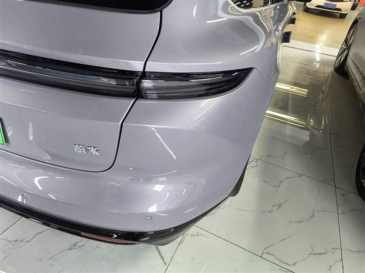 Фото 8 - Nio ET5T