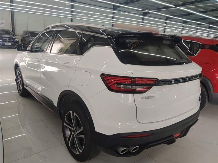 Фото 5 - Geely Coolray