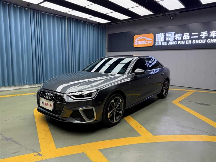 Фото 1 - Audi A4L